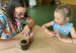 CZYTANIE ZBLIŻA – rodzinne spotkanie pełne wzruszeń i radości w grupie III