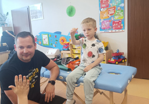 "Fizjoterapeuta...A kto to taki?"- czyli spotkanie w ramach preorientacji zawodowej w gr. XI i XII