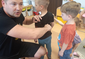 "Fizjoterapeuta...A kto to taki?"- czyli spotkanie w ramach preorientacji zawodowej w gr. XI i XII