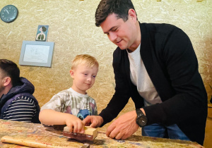 "Rodzina razem się trzyma" - wyjazd integracyjny gr. XI do ŻArtowni w Zbiersku