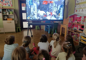Efekt Sławosza - astronauci na stacji kosmicznej – dzień drugi