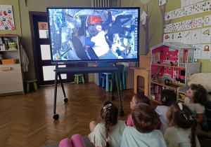 Efekt Sławosza - astronauci na stacji kosmicznej – dzień drugi