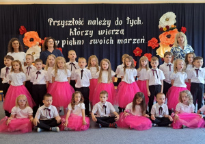 "Zostawiłeś ślad w tym Przedszkolu..." - Uroczystość Pożegnania Przedszkola w grupie IX