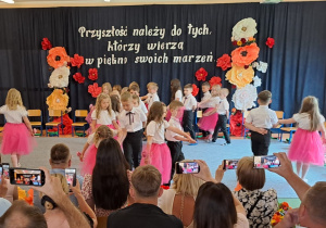 "Zostawiłeś ślad w tym Przedszkolu..." - Uroczystość Pożegnania Przedszkola w grupie IX
