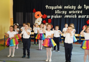 "Pożegnania nadszedł czas...." - grupa VI