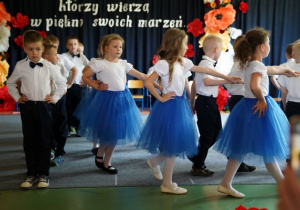"Pożegnania nadszedł czas...." - grupa VI