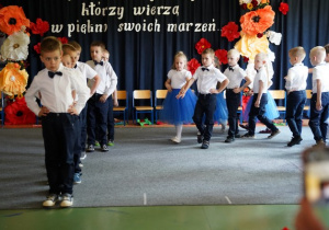 "Pożegnania nadszedł czas...." - grupa VI