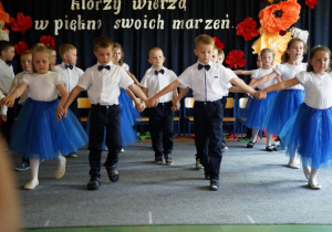 "Pożegnania nadszedł czas...." - grupa VI