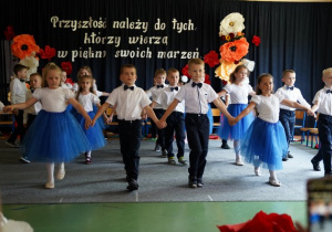 "Pożegnania nadszedł czas...." - grupa VI