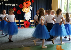 "Pożegnania nadszedł czas...." - grupa VI