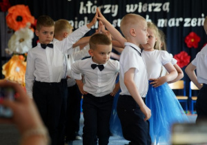 "Pożegnania nadszedł czas...." - grupa VI