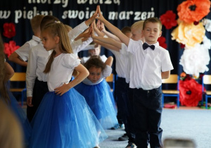 "Pożegnania nadszedł czas...." - grupa VI