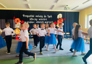 "Pożegnania nadszedł czas...." - grupa VI