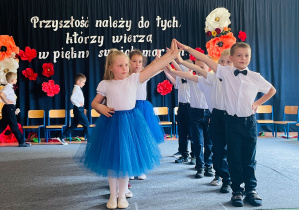 "Pożegnania nadszedł czas...." - grupa VI