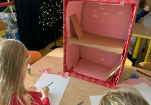 "Zabawa bez zabawek"- podsumowanie innowacji pedagogicznej w grupie VII