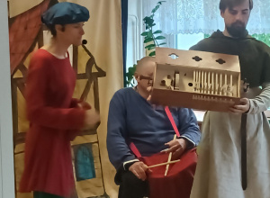 Spotkania z Kulturką - Czy w koronie jest do twarzy?