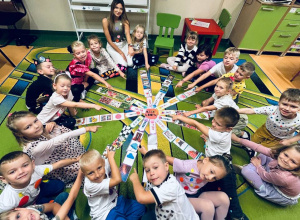 "Każdy z nas jest wyjątkową kropką"- Dzień Kropki w grupie VI