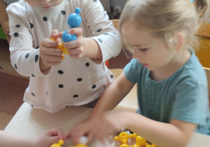 "Ja i ... Kropka" - Dzień Kropki w grupie IX