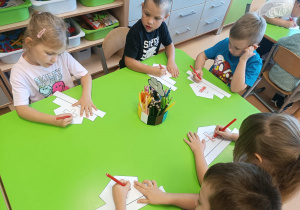 Poznajemy zawód pielęgniarki, czyli spotkanie z mamusią Antosi w gr. XII w ramach preorientacji zawodowej