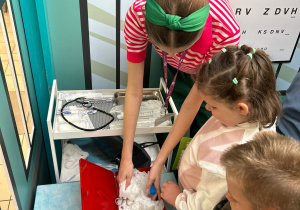 Przedszkolaki z grupy XII w Bezpiecznym Miasteczku Przedsiębiorczości