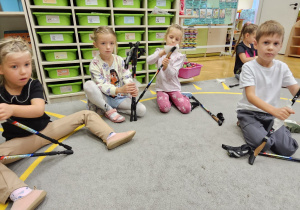 „Kijki w małych rączkach” – Starszaki na start – gr. IV