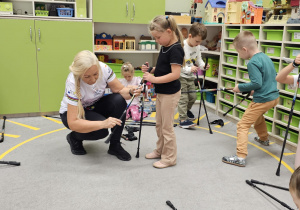 „Kijki w małych rączkach” – Starszaki na start – gr. IV