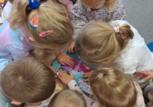 "Mam super moce... i dzielę się nimi". Świętujemy Dzień Chłopaka w ramach Tygodnia Budowania Relacji - grupa IX