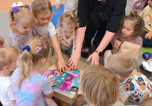 "Mam super moce... i dzielę się nimi". Świętujemy Dzień Chłopaka w ramach Tygodnia Budowania Relacji - grupa IX