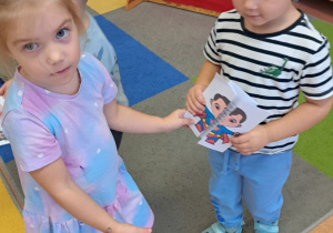 "Mam super moce... i dzielę się nimi". Świętujemy Dzień Chłopaka w ramach Tygodnia Budowania Relacji - grupa IX
