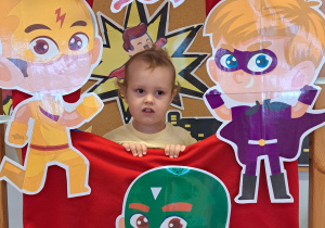 "Mam super moce... i dzielę się nimi". Świętujemy Dzień Chłopaka w ramach Tygodnia Budowania Relacji - grupa IX