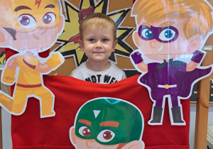"Mam super moce... i dzielę się nimi". Świętujemy Dzień Chłopaka w ramach Tygodnia Budowania Relacji - grupa IX
