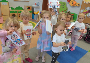 "Mam super moce... i dzielę się nimi". Świętujemy Dzień Chłopaka w ramach Tygodnia Budowania Relacji - grupa IX