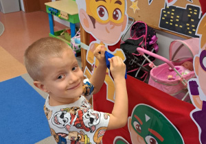 "Mam super moce... i dzielę się nimi". Świętujemy Dzień Chłopaka w ramach Tygodnia Budowania Relacji - grupa IX