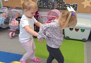 "Mam super moce... i dzielę się nimi". Świętujemy Dzień Chłopaka w ramach Tygodnia Budowania Relacji - grupa IX