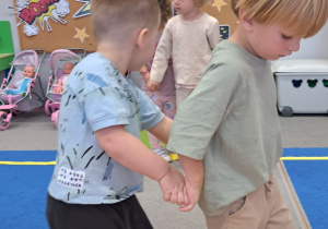 "Mam super moce... i dzielę się nimi". Świętujemy Dzień Chłopaka w ramach Tygodnia Budowania Relacji - grupa IX