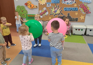 "Mam super moce... i dzielę się nimi". Świętujemy Dzień Chłopaka w ramach Tygodnia Budowania Relacji - grupa IX