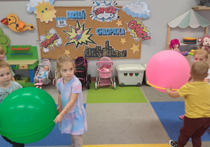 "Mam super moce... i dzielę się nimi". Świętujemy Dzień Chłopaka w ramach Tygodnia Budowania Relacji - grupa IX