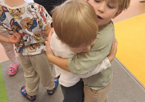 "Mam super moce... i dzielę się nimi". Świętujemy Dzień Chłopaka w ramach Tygodnia Budowania Relacji - grupa IX