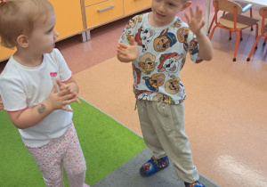 "Mam super moce... i dzielę się nimi". Świętujemy Dzień Chłopaka w ramach Tygodnia Budowania Relacji - grupa IX