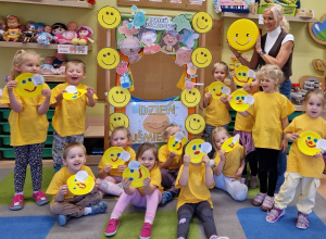 ŚWIATOWY DZIEŃ UŚMIECHU w Tygodniu Budowania Relacji – grupa X