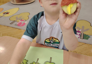 Projekt edukacyjny "Pod jesiennym parasolem"