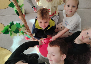 Projekt edukacyjny "Pod jesiennym parasolem"