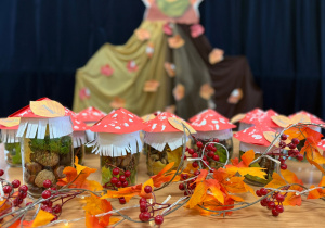 „Dotykam, słucham, czuję – jesień”