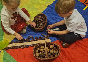 „Dotykam, słucham, czuję – jesień”
