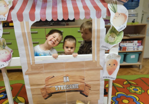 „Dotykam, słucham, czuję – jesień”