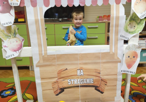 „Dotykam, słucham, czuję – jesień”