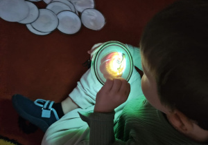 „Dotykam, słucham, czuję – jesień”