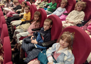 Spektakl teatralny pt.: "Przygody Baltazara" w KDK- gr. IV, V, XI i XII