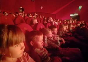 Spektakl teatralny pt.: "Przygody Baltazara" w KDK- gr. IV, V, XI i XII