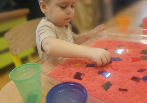 Kodowanie z kubeczkami – Code Week w grupie VII